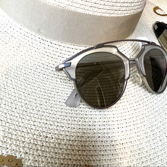 Dior Silver Sunglasses w/ Reflective Lenses & Frosted Frames, “So Real”, NIB!! - Picture 3 of 7
